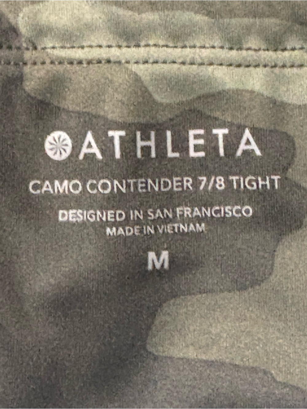 Athleta Camo Contender 7/8 Tight in Powerlift - Picture 4 of 5